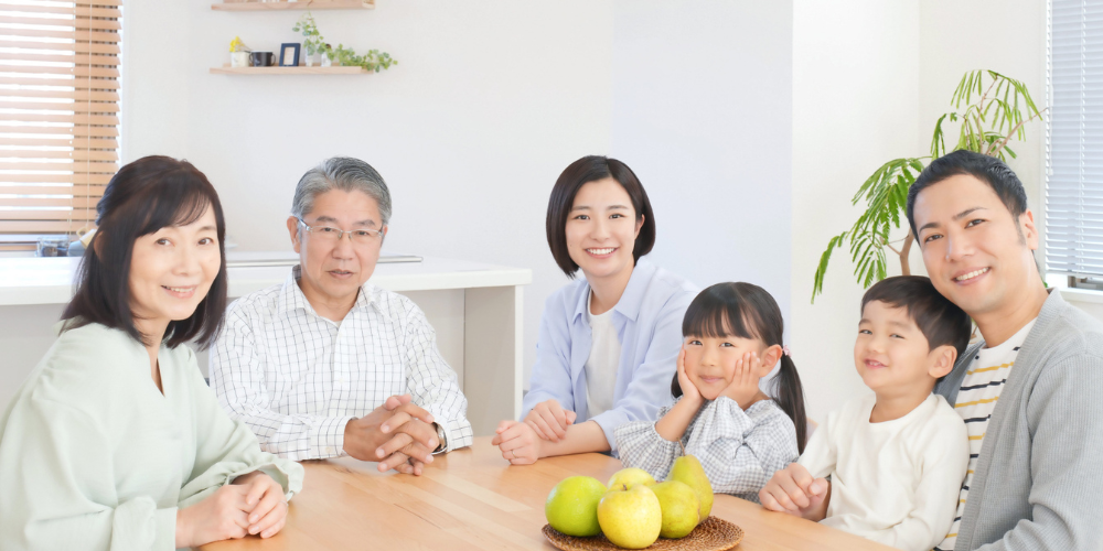 スマートフォン画面に評価のGOOD・BADが表示されている様子